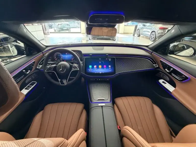 Mercedes-Benz Classe E Station Wagon nuova a Potenza (8)