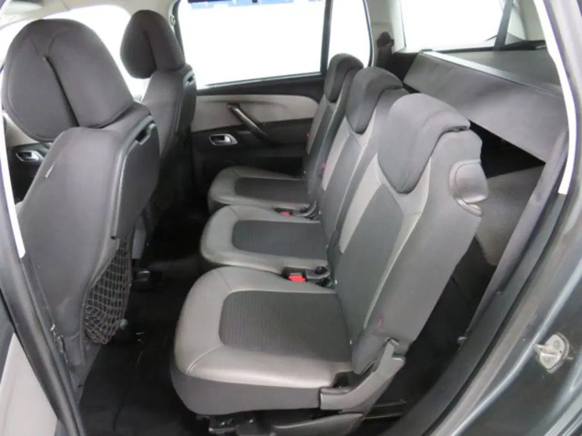 Citroen Grand C4 Picasso usata a Lodi (12)