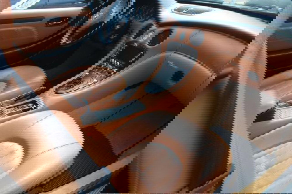 Maserati Spyder usata a Lecce (9)