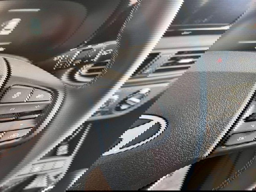 Hyundai i10 nuova a Verbano Cusio Ossola (12)