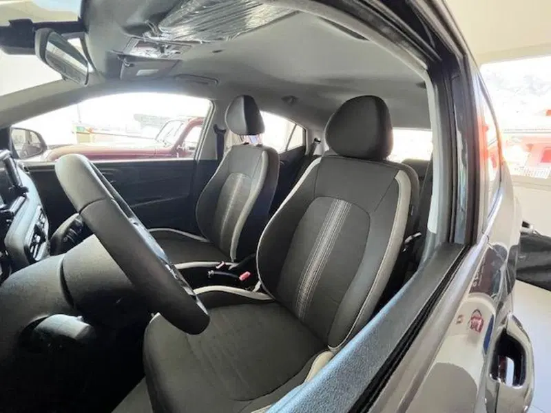 Hyundai i10 nuova a Verbano Cusio Ossola (10)