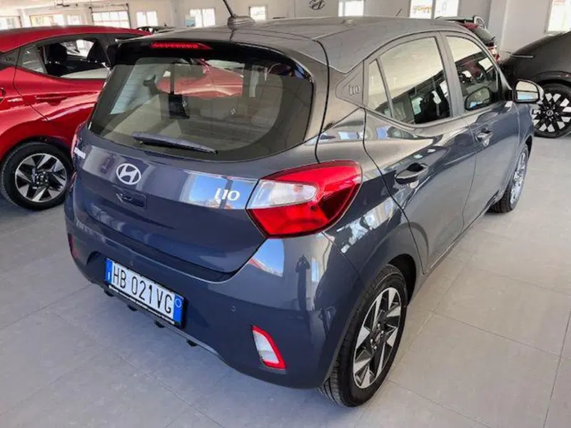 Hyundai i10 nuova a Verbano Cusio Ossola (6)