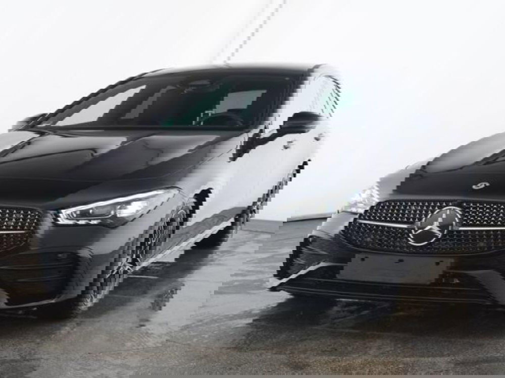 Mercedes-Benz CLA Shooting Brake usata a Milano