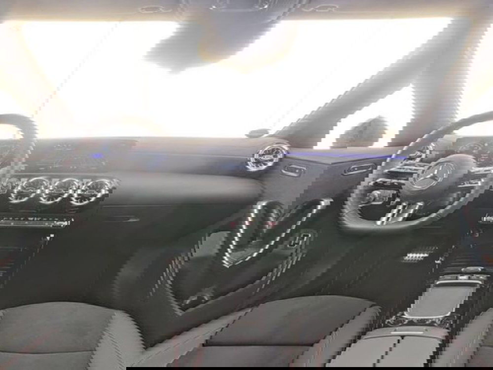 Mercedes-Benz CLA Shooting Brake usata a Milano (4)