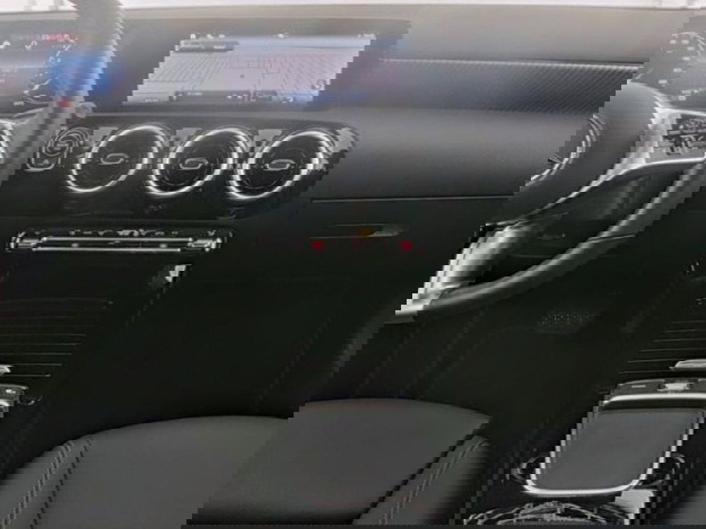 Mercedes-Benz Classe A usata a Milano (5)