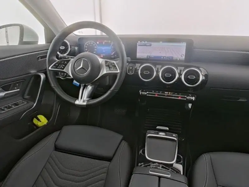 Mercedes-Benz Classe A usata a Milano (6)