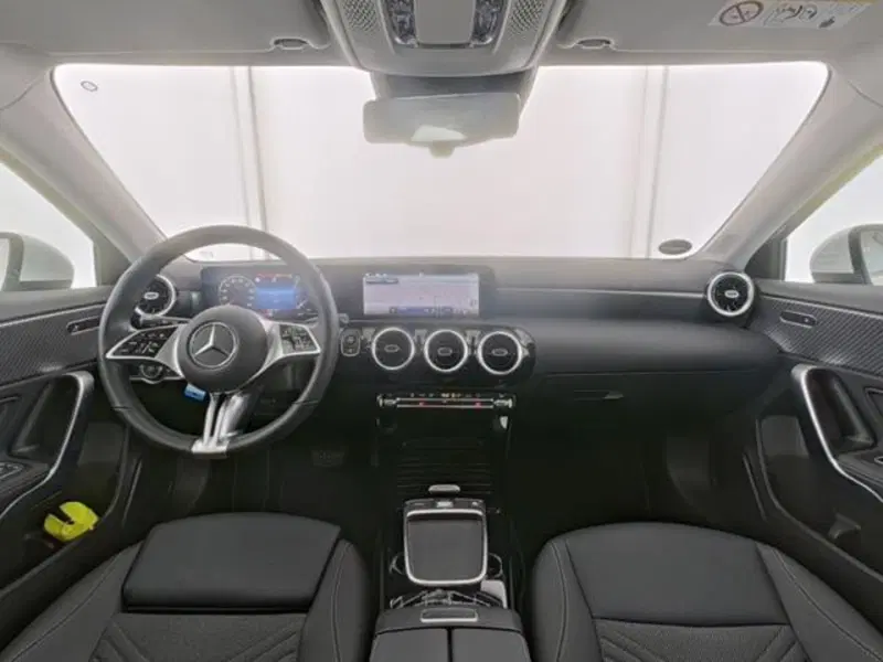 Mercedes-Benz Classe A usata a Milano (7)