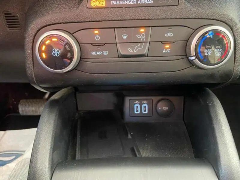 Ford Focus Station Wagon usata a Bologna (10)