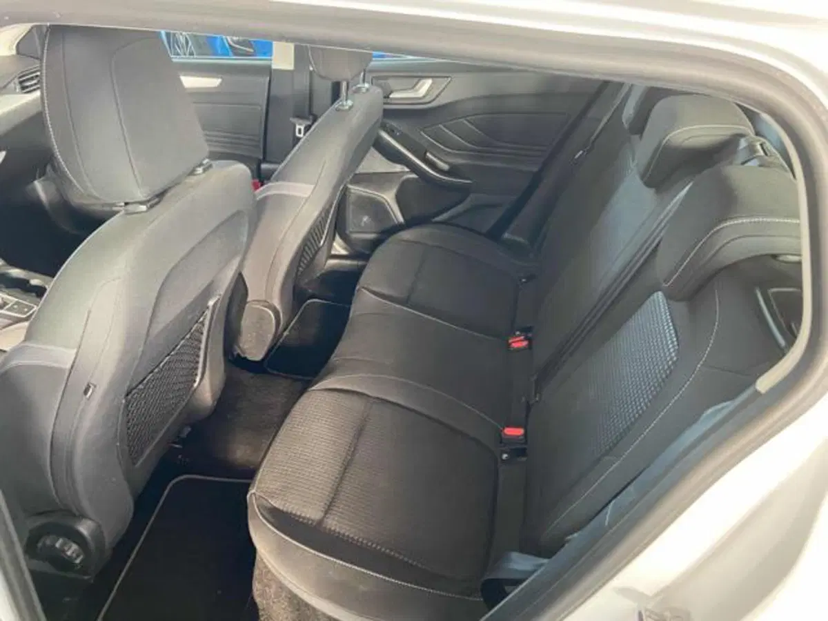 Ford Focus Station Wagon usata a Bologna (13)