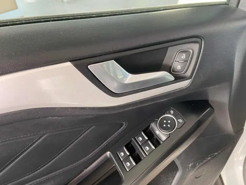 Ford Focus Station Wagon usata a Bologna (16)