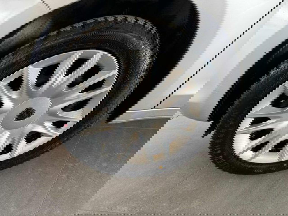 Lancia Ypsilon usata a Bologna (16)