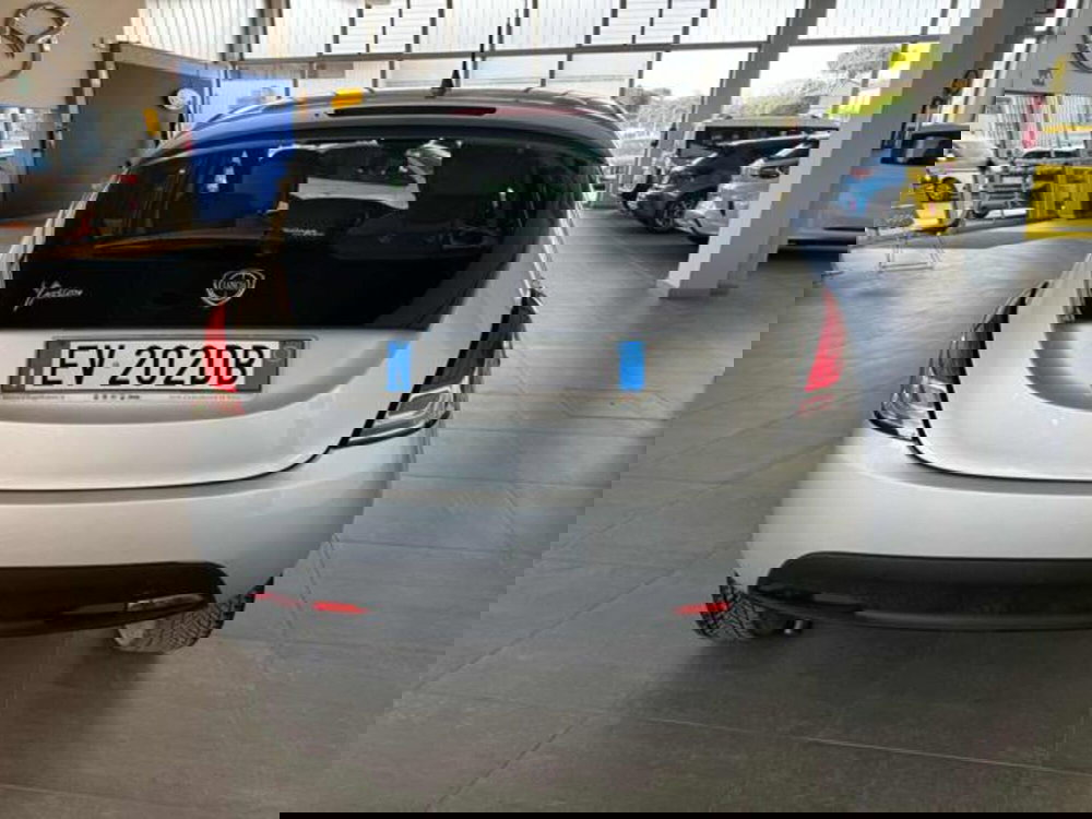 Lancia Ypsilon usata a Bologna (6)