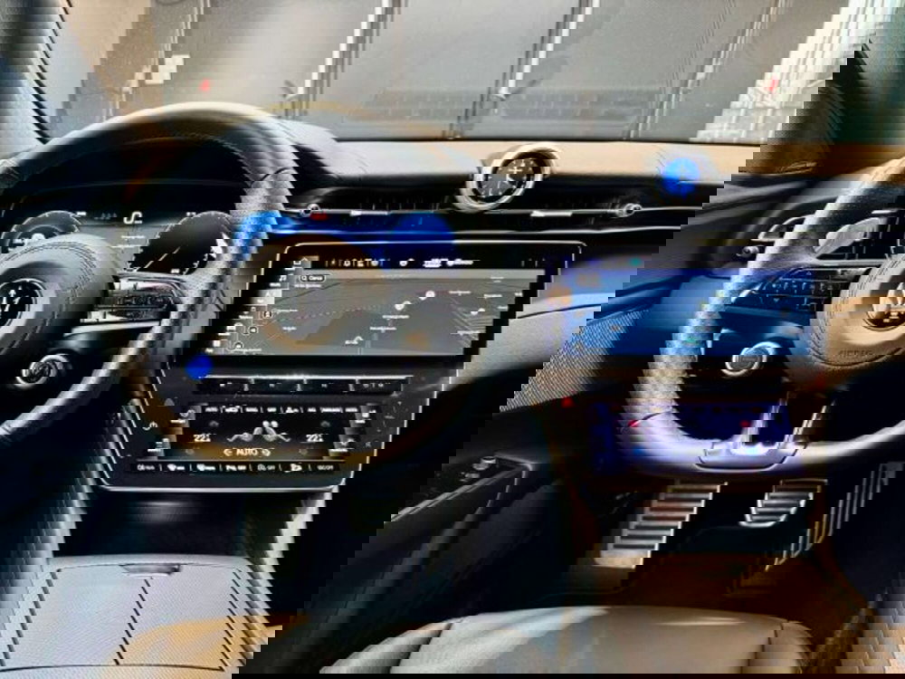 Maserati Grecale usata a Torino (14)