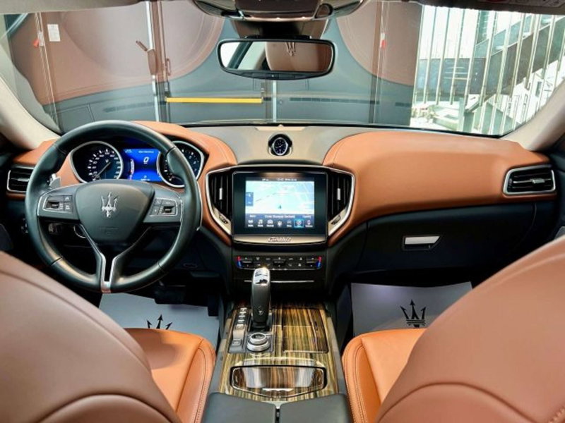 Maserati Ghibli usata a Torino (14)