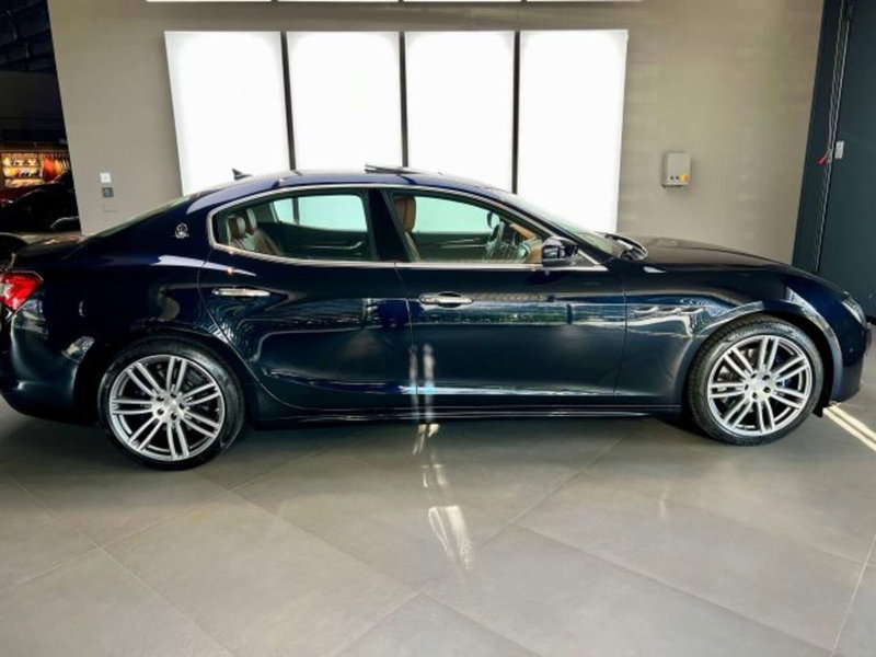 Maserati Ghibli usata a Torino (7)