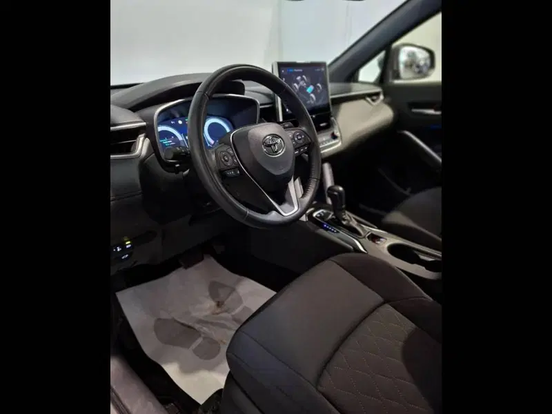 Toyota Corolla Cross Hybrid usata a Torino (12)