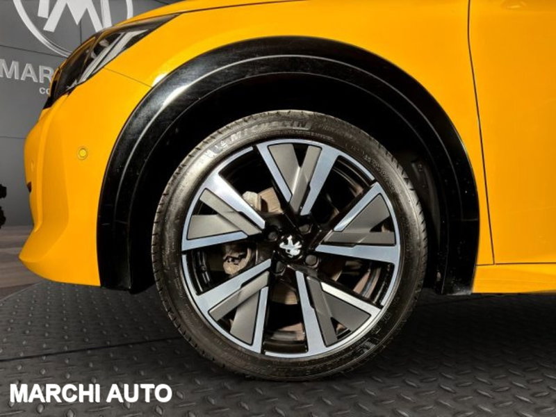 Peugeot 208 usata a Perugia (9)