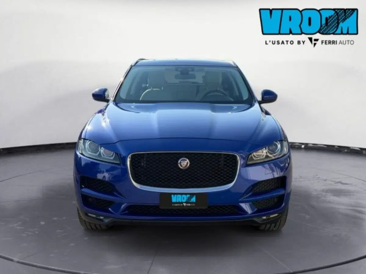 Jaguar F-Pace usata a Treviso (2)