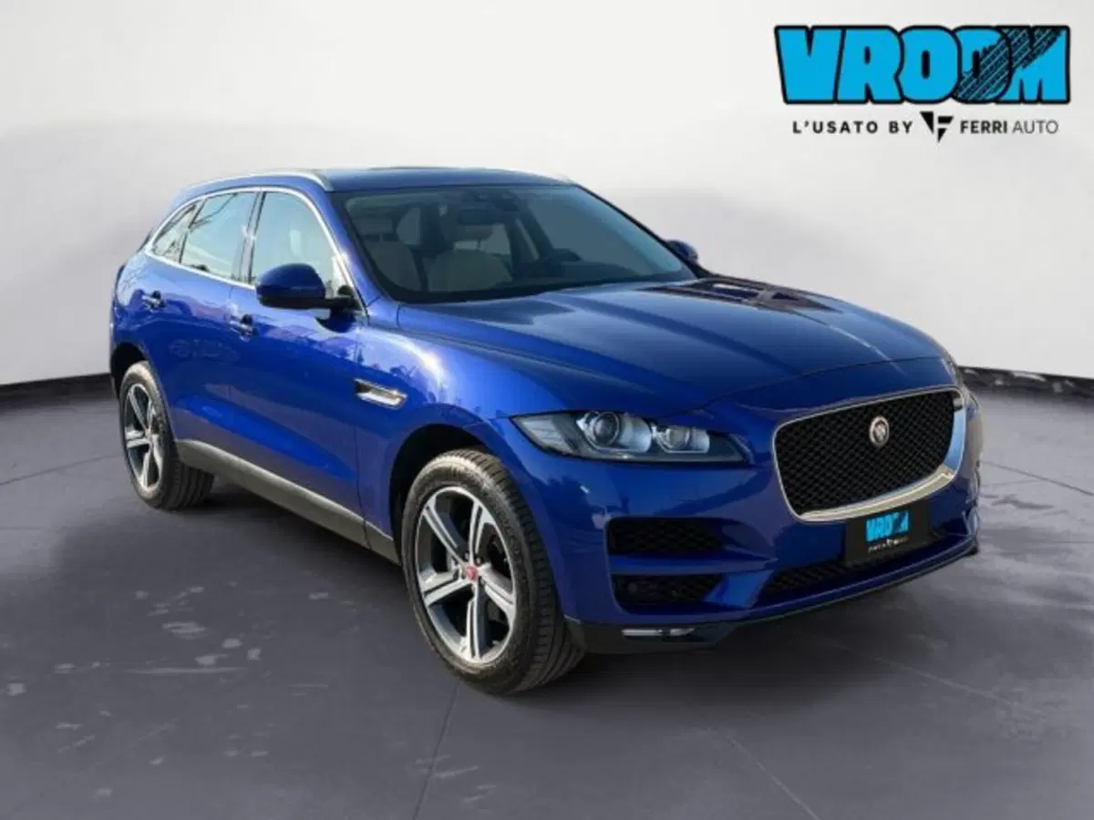 Jaguar F-Pace usata a Treviso (3)