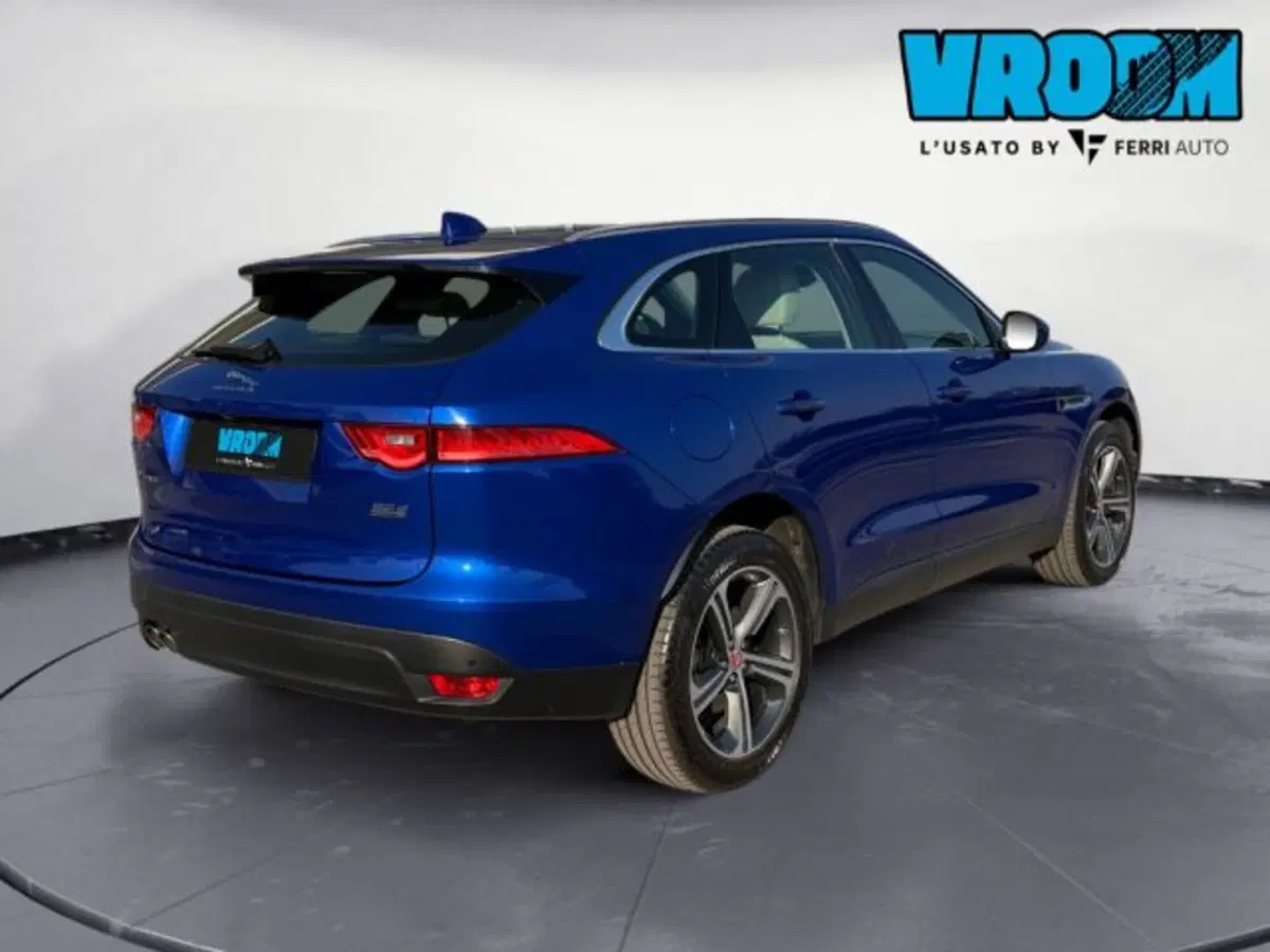 Jaguar F-Pace usata a Treviso (6)