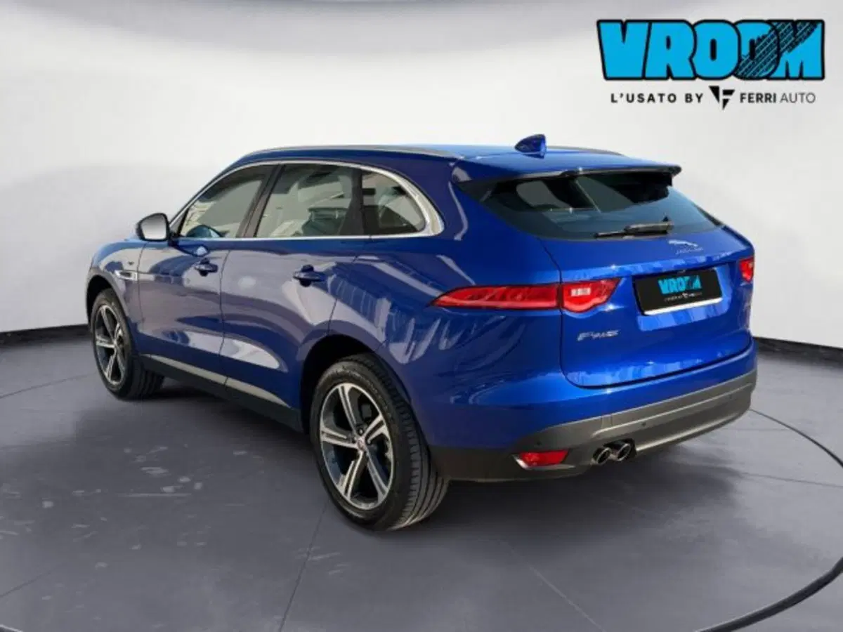 Jaguar F-Pace usata a Treviso (8)