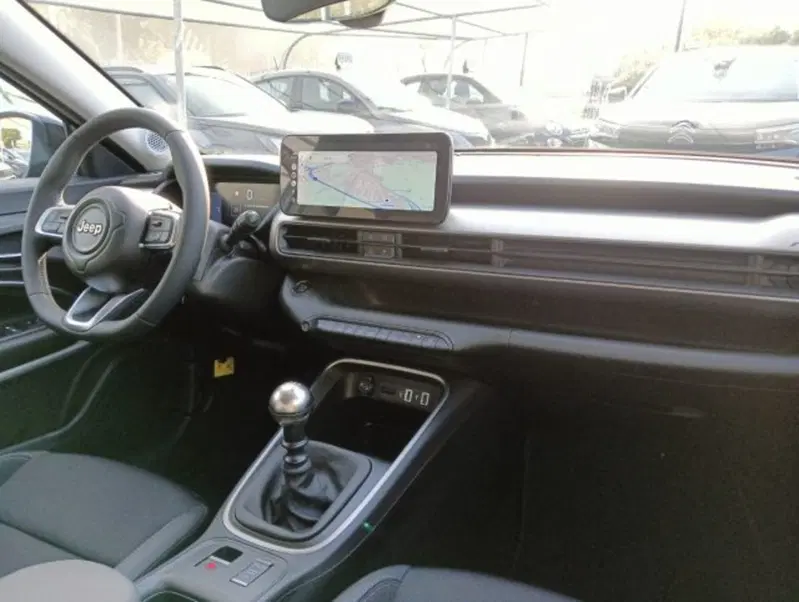 Jeep Avenger nuova a Brescia (15)