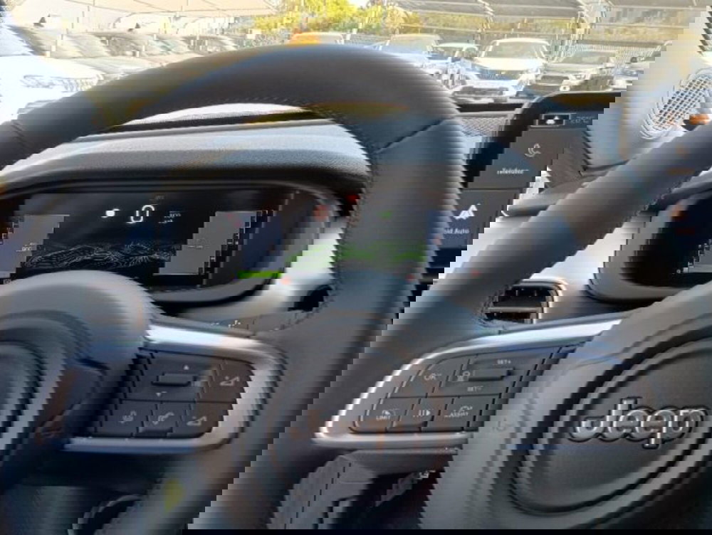 Jeep Avenger nuova a Brescia (7)