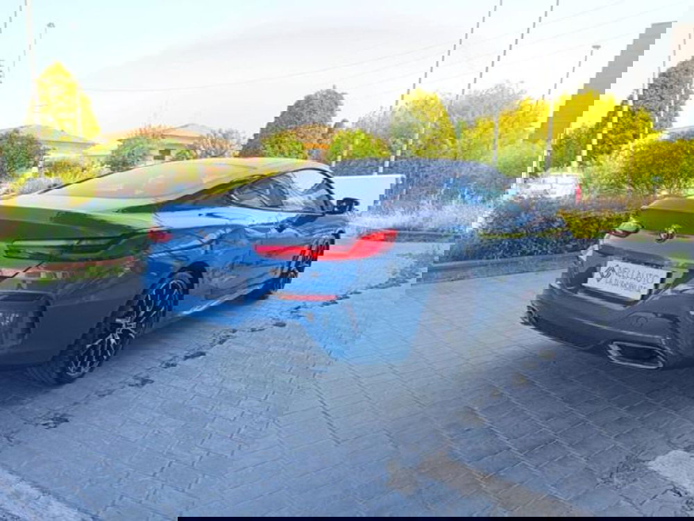 BMW Serie 8 Coupé usata a Pisa (8)