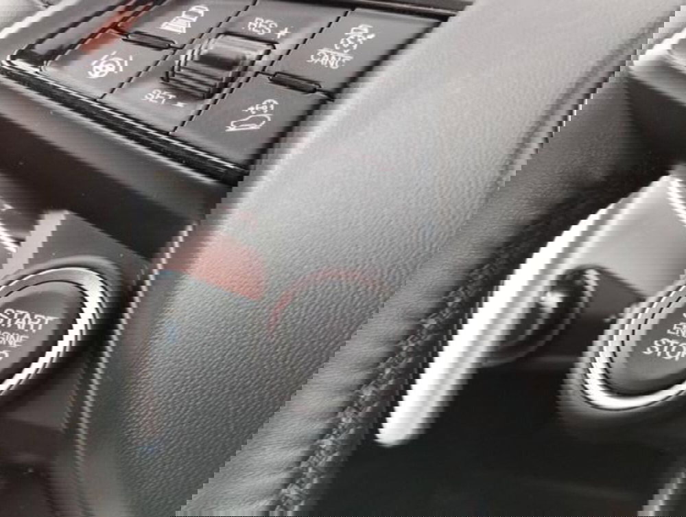 Alfa Romeo Stelvio usata a Como (13)