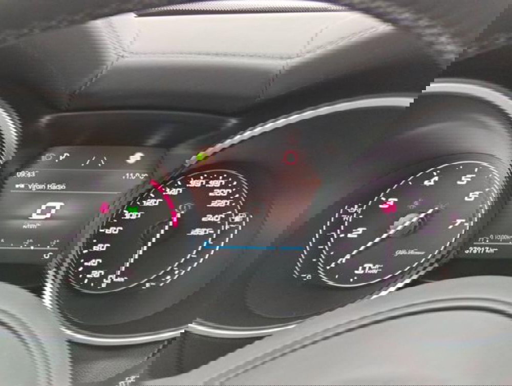 Alfa Romeo Stelvio usata a Como (15)