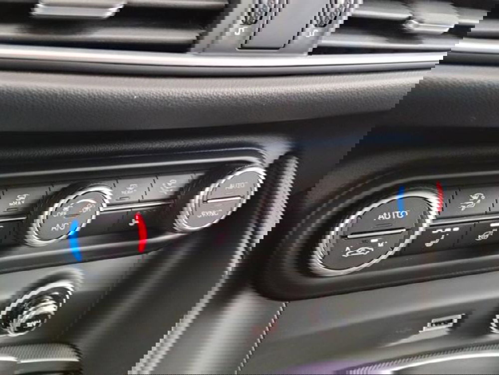 Alfa Romeo Stelvio usata a Como (20)