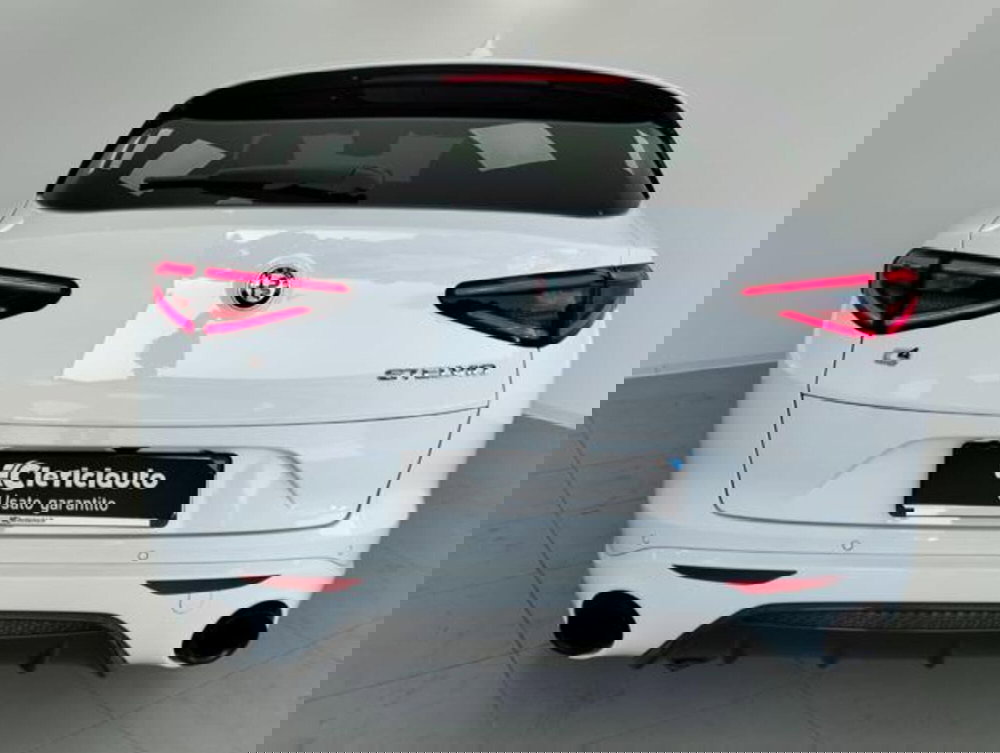 Alfa Romeo Stelvio usata a Como (5)