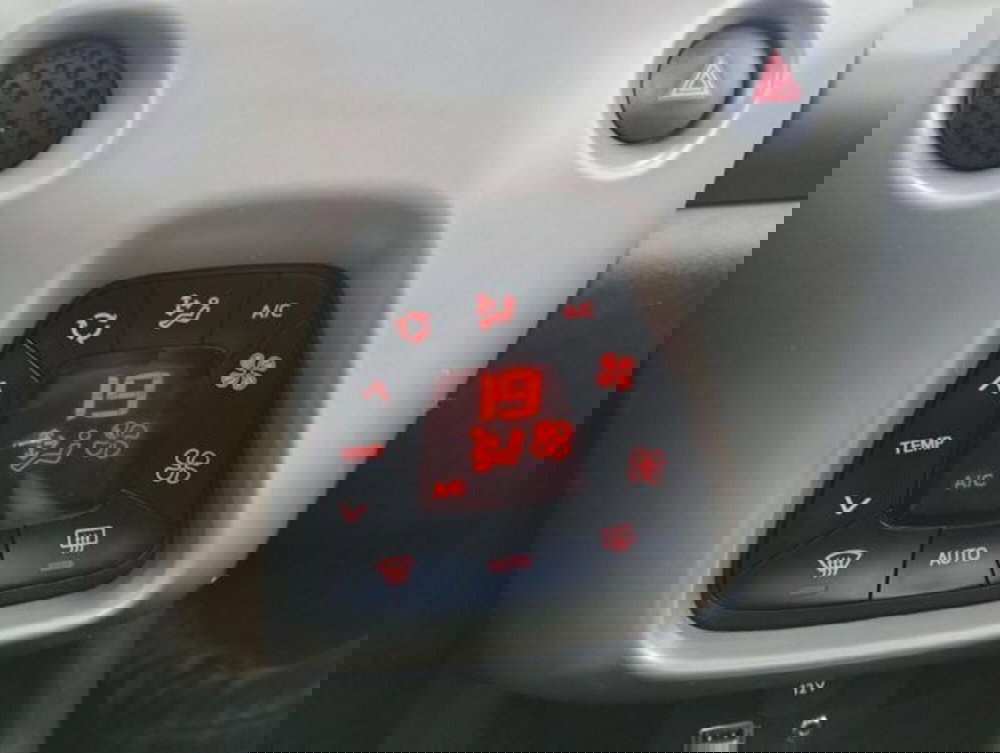 Toyota Aygo usata a Como (18)