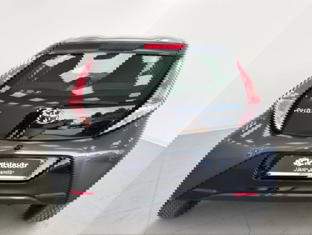 Toyota Aygo usata a Como (8)