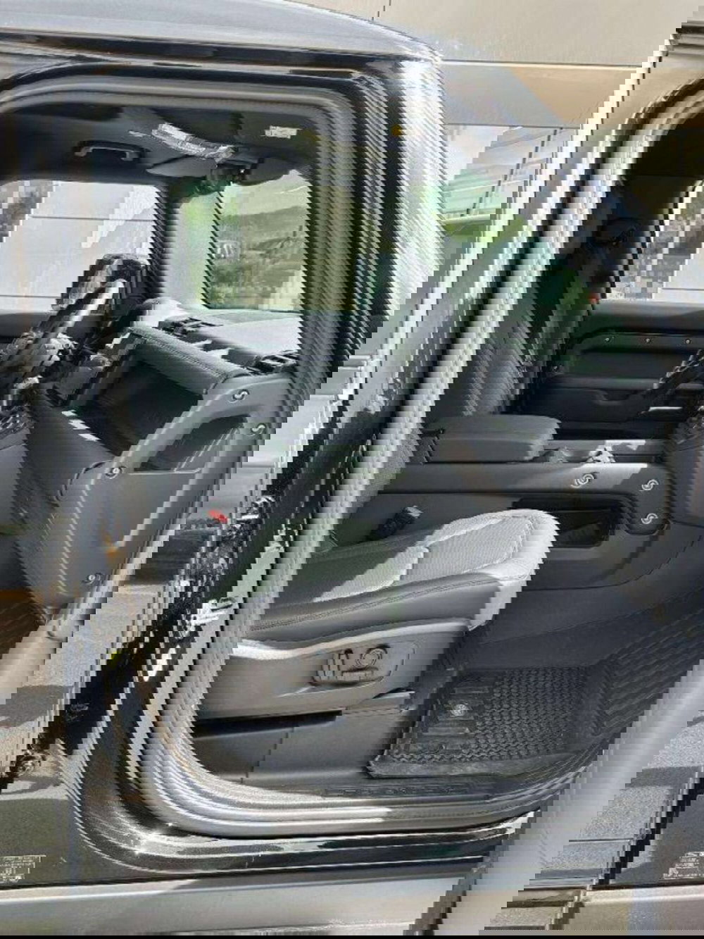 Land Rover Defender usata a Firenze (3)