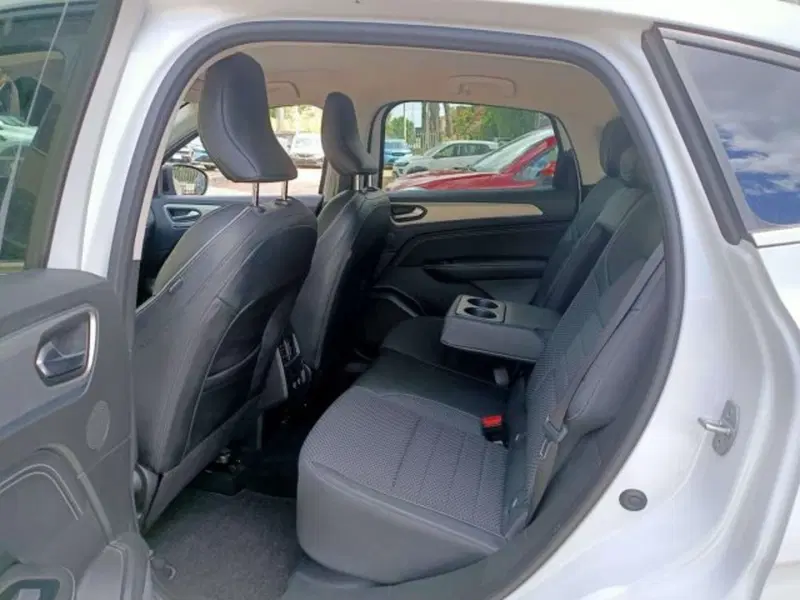 Renault Arkana usata a Firenze (11)