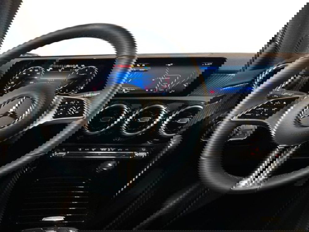 Mercedes-Benz Classe A usata a Bologna (11)