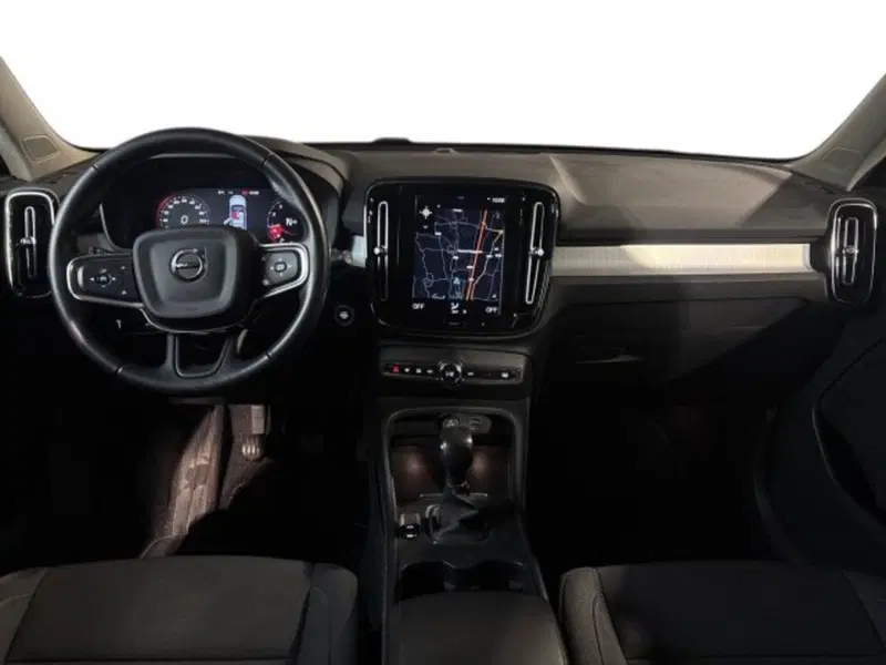 Volvo XC40 usata a Bologna (13)