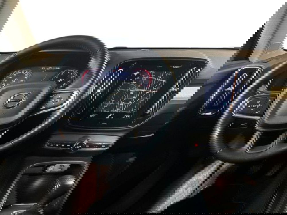 Volvo XC40 usata a Bologna (14)