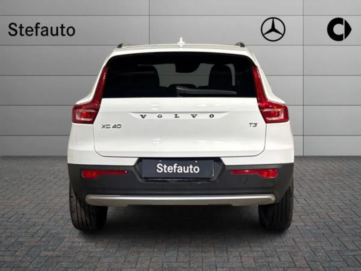 Volvo XC40 usata a Bologna (6)