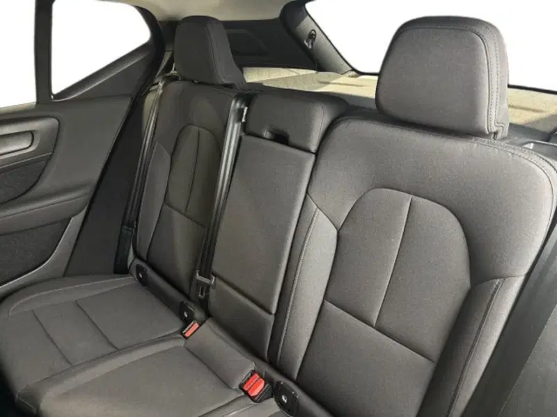Volvo XC40 usata a Bologna (9)