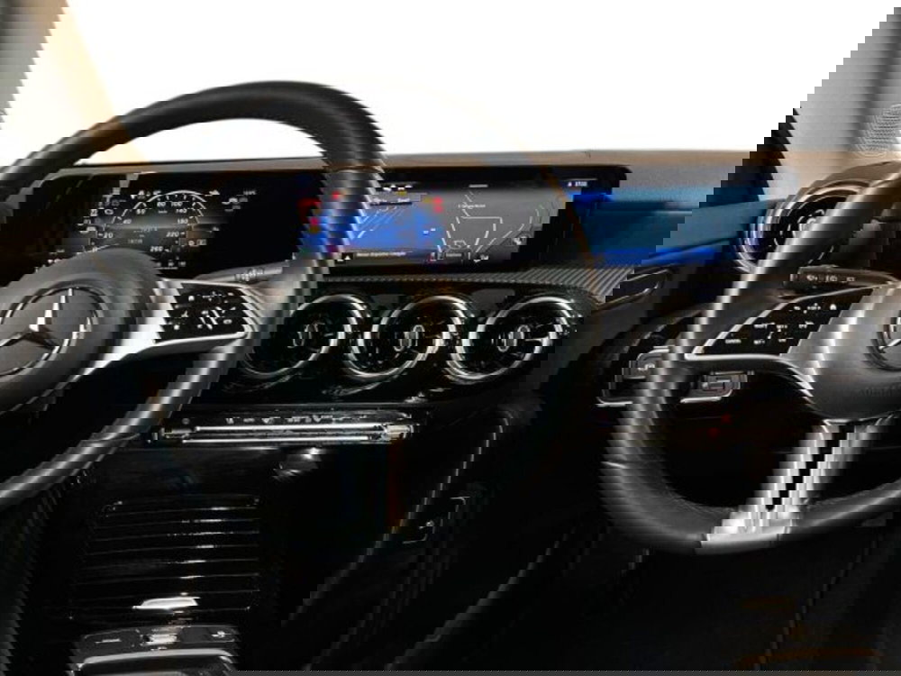 Mercedes-Benz CLA Shooting Brake usata a Bologna (11)