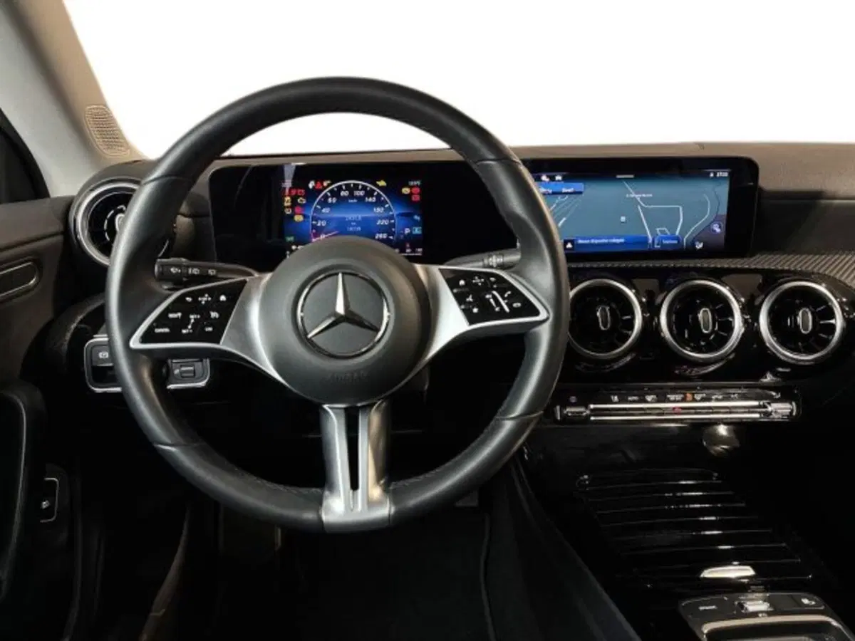 Mercedes-Benz CLA Shooting Brake usata a Bologna (11)