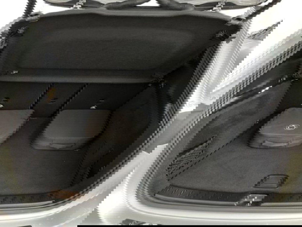 Mercedes-Benz EQA usata a Verona (13)