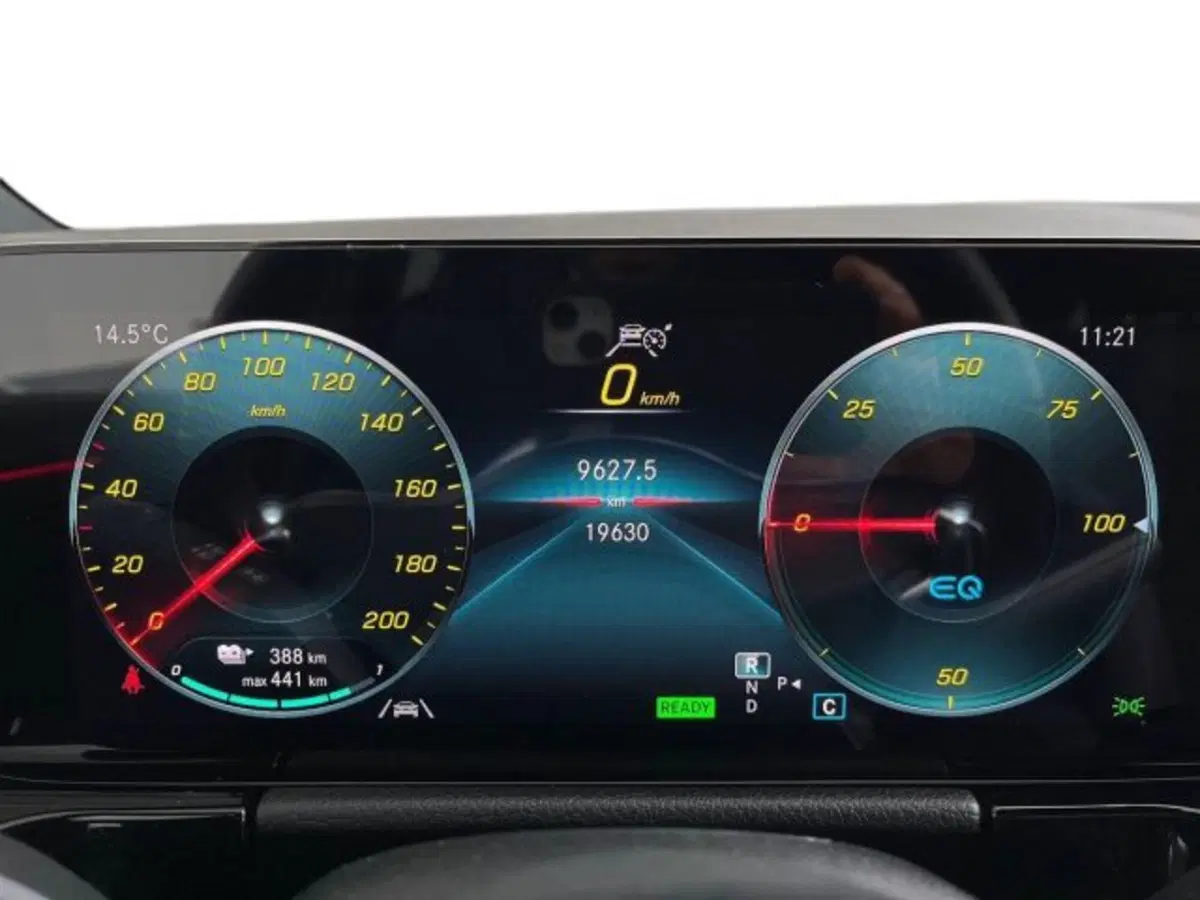 Mercedes-Benz EQA usata a Verona (8)
