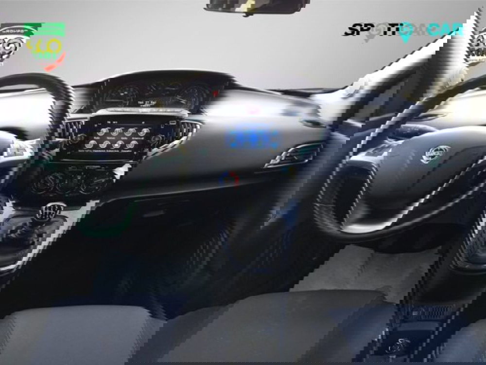 Lancia Ypsilon usata a Frosinone (12)