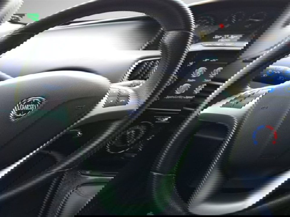 Lancia Ypsilon usata a Frosinone (13)