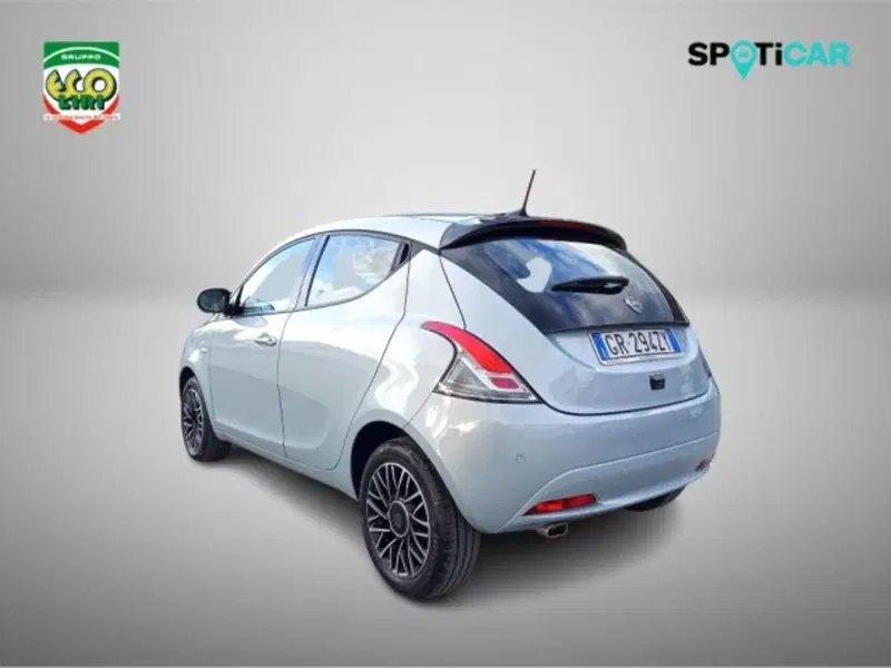 Lancia Ypsilon usata a Frosinone (8)