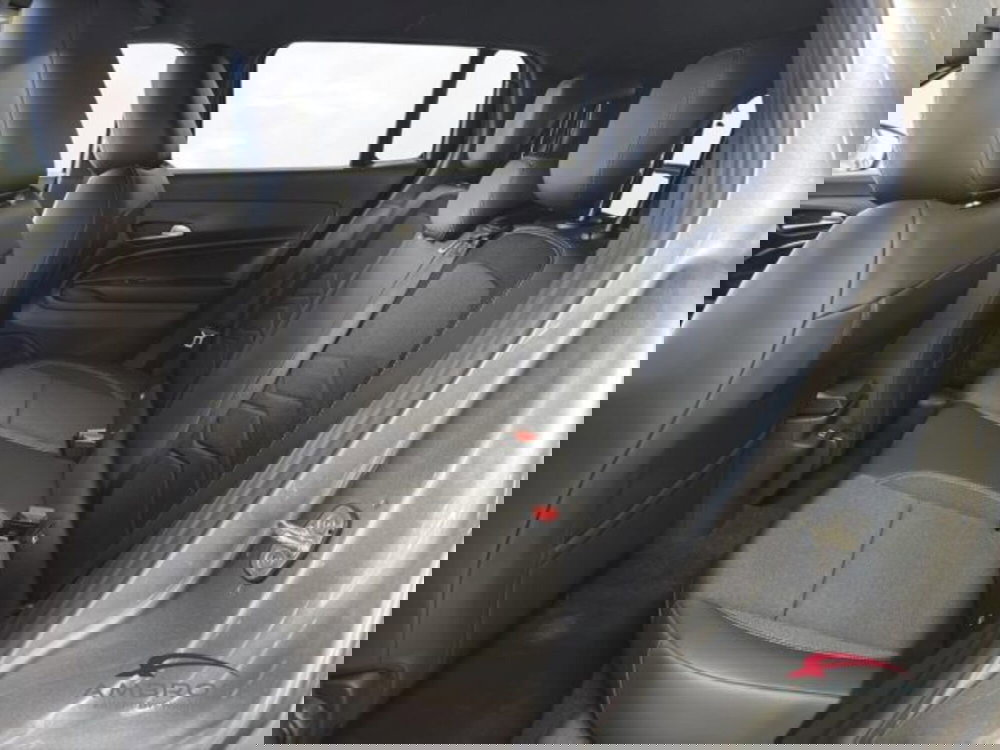 Jeep Avenger nuova a Perugia (11)