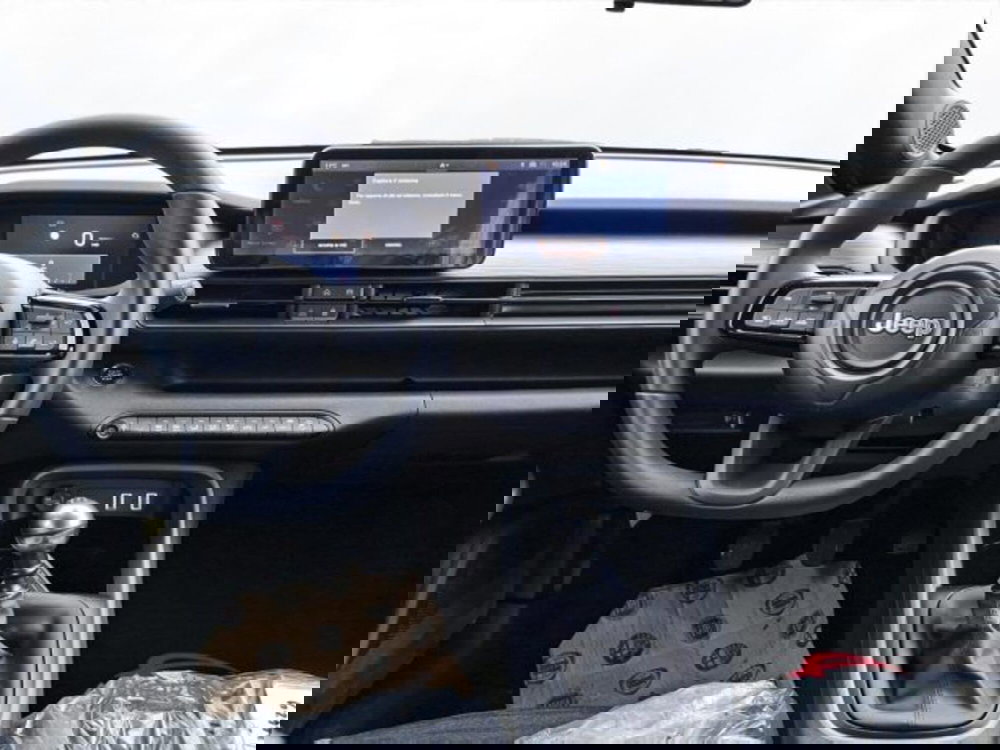 Jeep Avenger nuova a Perugia (15)